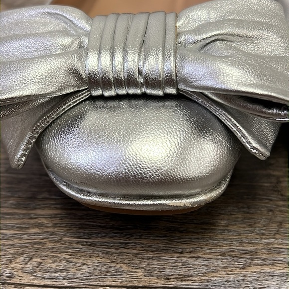 Tory Burch Silver Metallic Leather Ballet Flats Size 8 - Picture 10 of 13